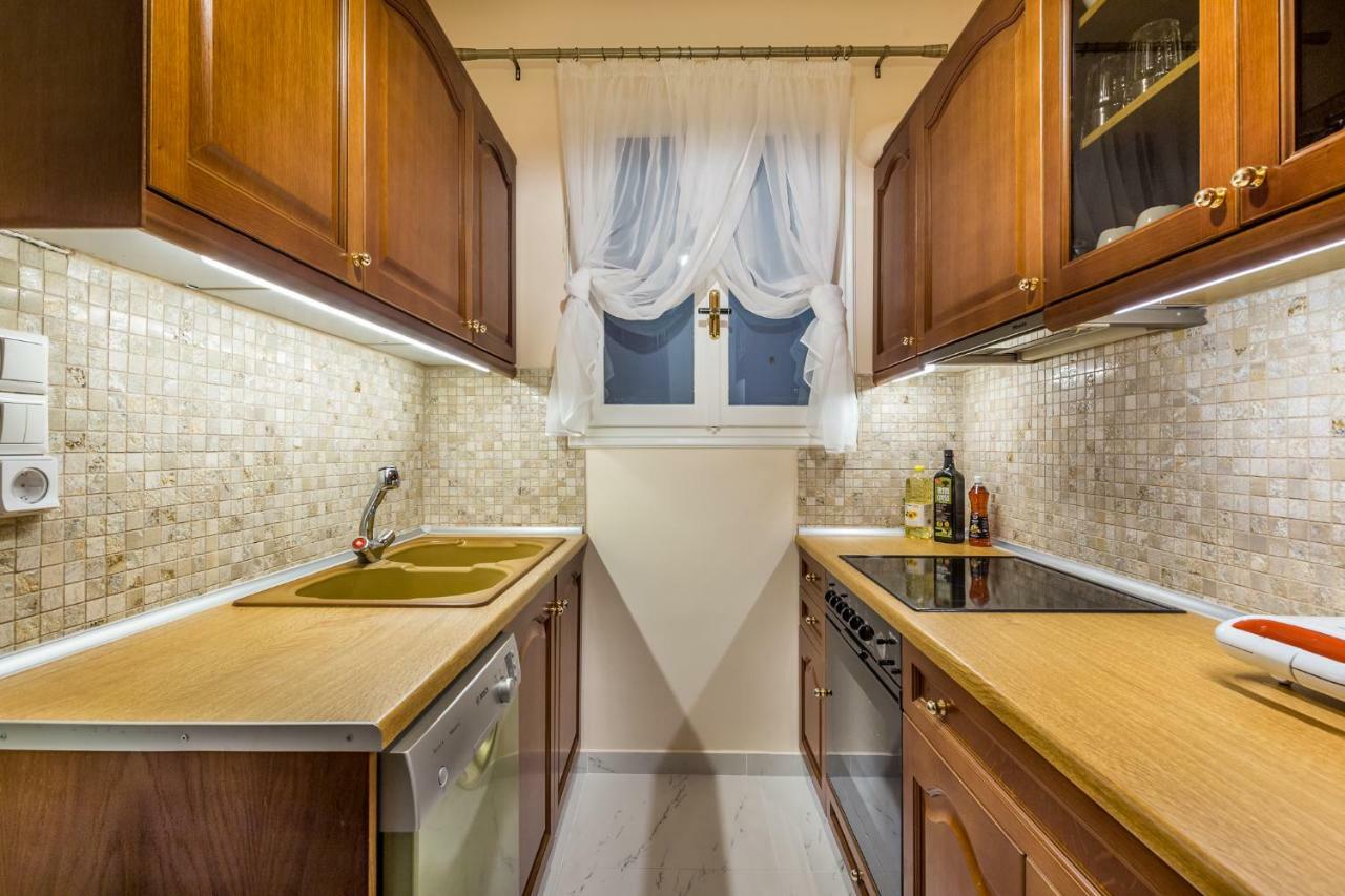 Chic Flat In Kolonaki Next To American Embassy Atina Dış mekan fotoğraf